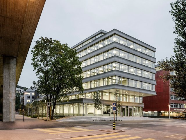 Fassadenbau Glasfaserbeton Zürich Kriminalabteilung Stadtpolizei Fassade Glasfaserbeton Zürich Kriminalabteilung Stadtpolizei