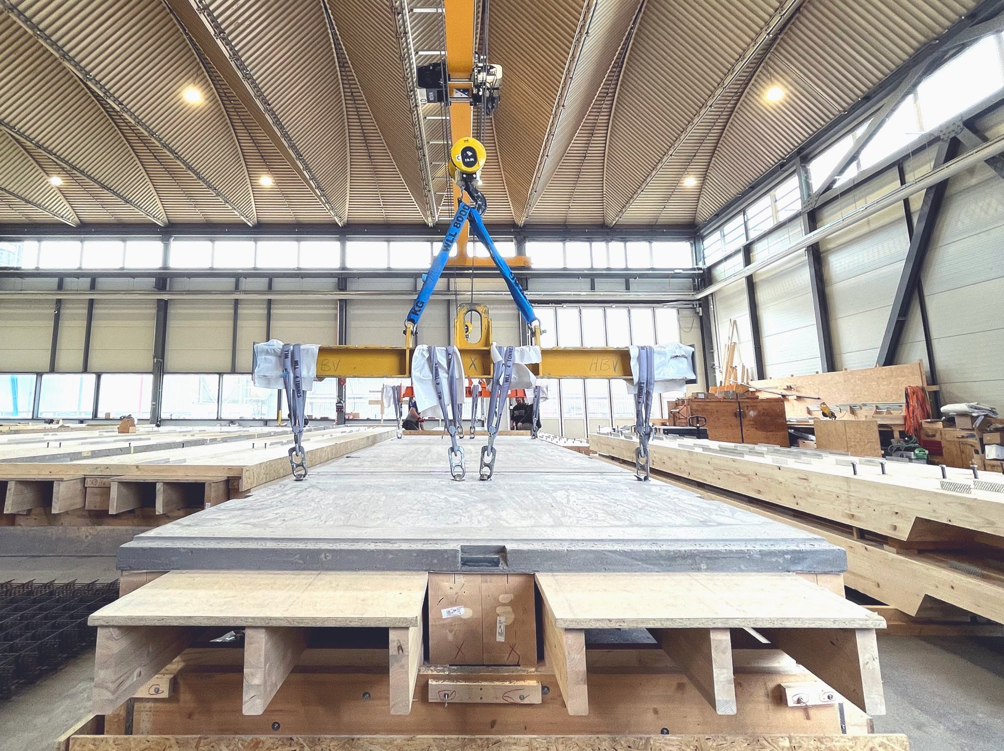 ERNE Holzbau HBV Produktion, Stein ERNE Holzbau HBV Produktion, Stein - Lagerung und Weiterverarbeitung der Elemente