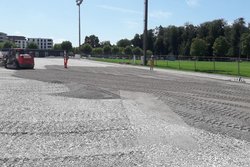 Zuchwil: Bau eines Untergrundes für den Fussballplatz