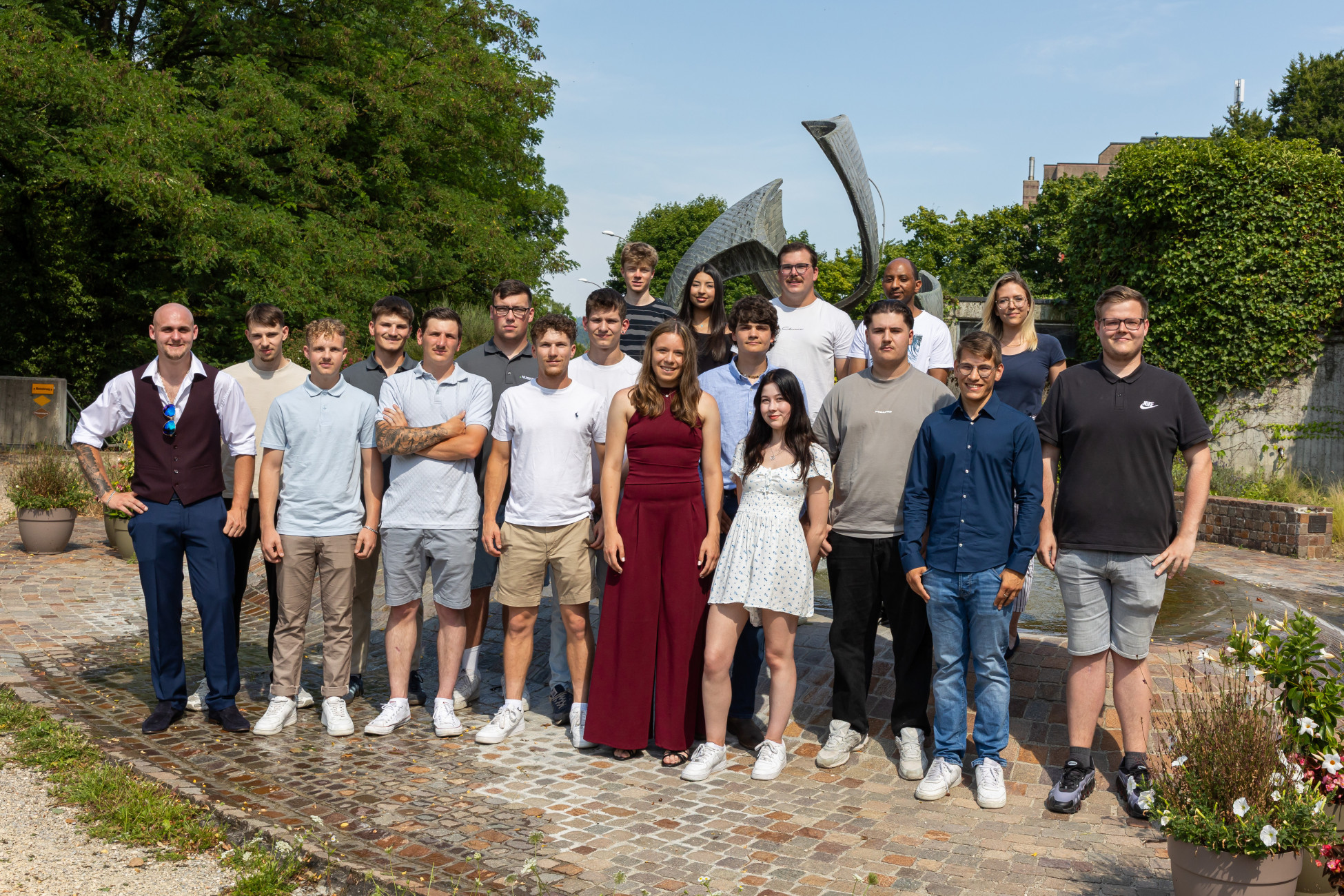 Lehrabschluss ERNE Gruppe 2025 Lehrabschluss ERNE Gruppe 2025